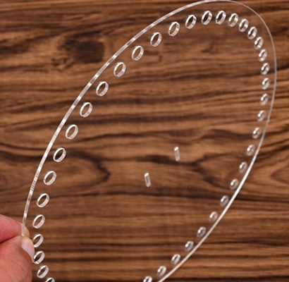 แผ่นรองก้นกระเป๋า สีขาวใส ขนาด 18 cm. ทรงกลม