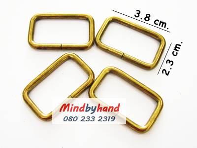 ห่วงเหล็กสีเหลี่ยม สีรมควัน 2.3x3.8 cm.