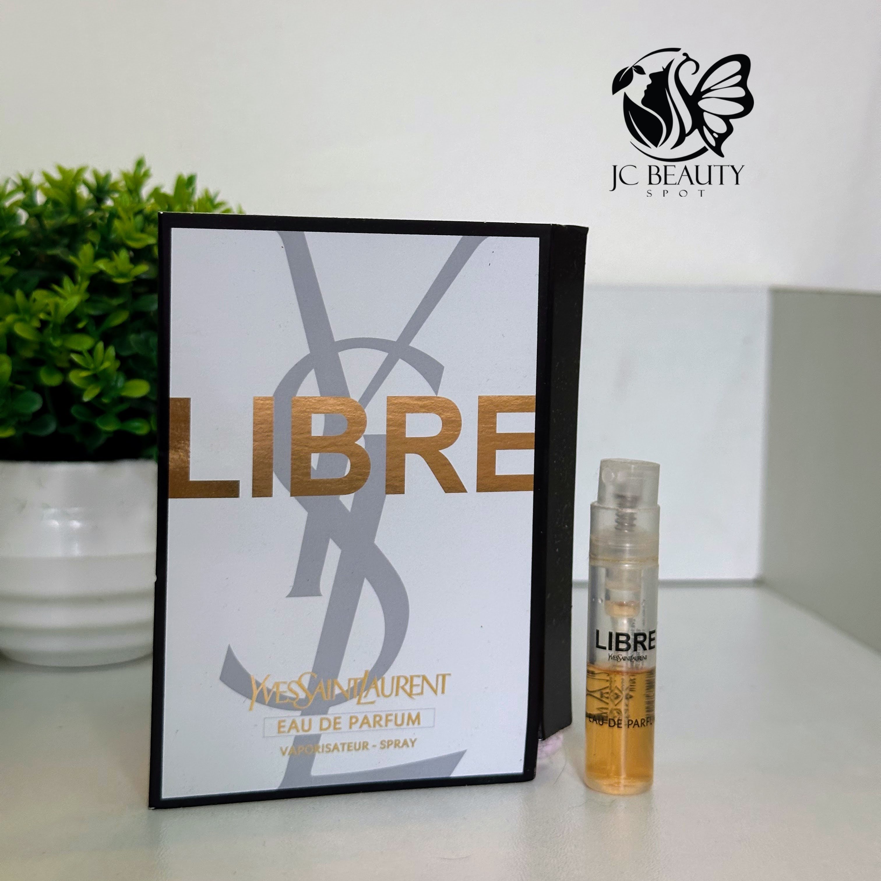 Libre Yves Saint Laurent for women Spray 1.2ml.