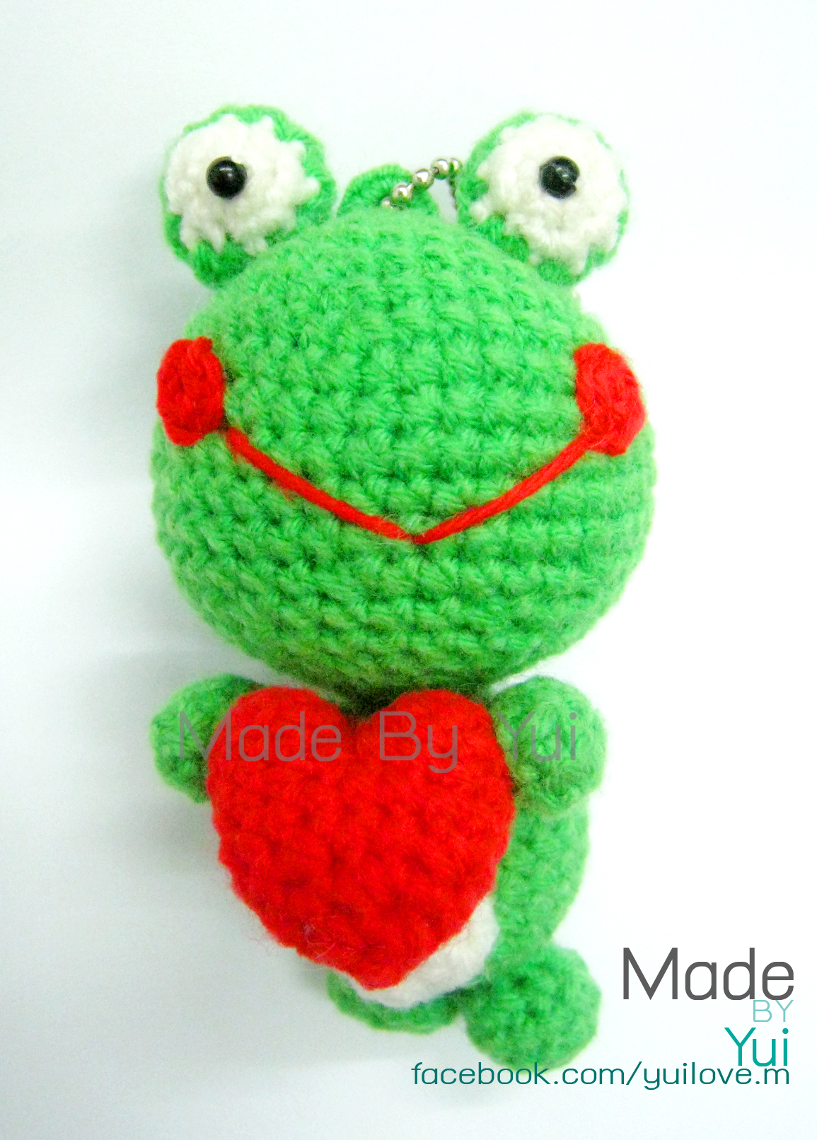 พวงกุญแจ กบถือหัวใจ