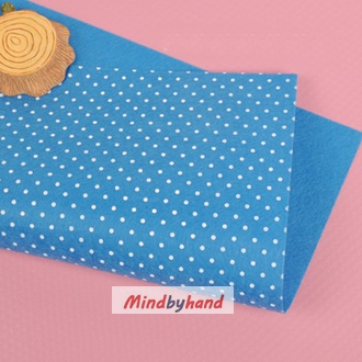 ผ้าสักหลาด ลายจุด (จุดเล็ก)