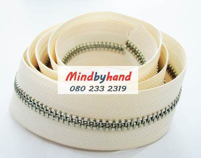 ซิปฟันเหล็ก No.5 ฟันสีเงิน