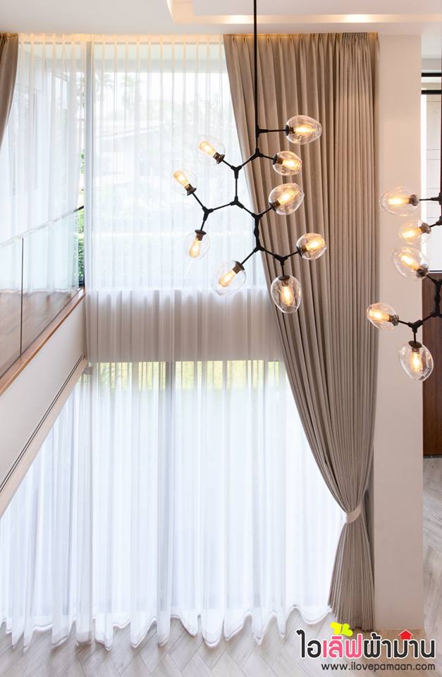 ประชาชื่น ม่านจีบ ม่านตาไก่ ม่านพับ มู่ลี่ไม้ ผสมมผสานอย่างมีสไตล์