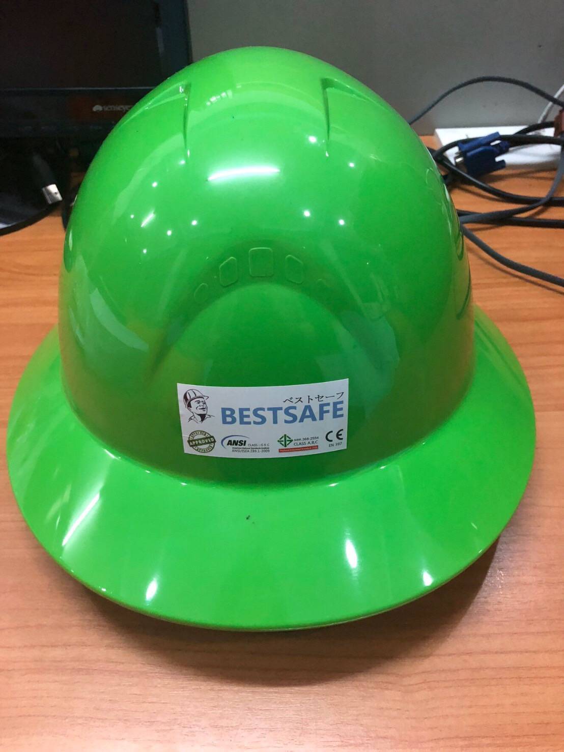 หมวกนิรภัยปีกรอบ เซฟตี้มาตรฐาน USA รุ่น Full Brim กันไฟฟ้า 20,000 V