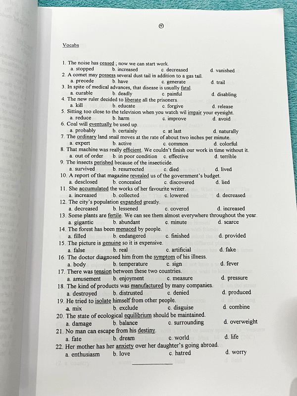 ►อ.ถ้วย◄ หนังสือเรียนภาษาอังกฤษครูถ้วย คอร์ส ม.3 สอบเข้าเตรียมอุดม + ชีทเฉลย + ชีทสรุปแกรมม่า ในหนังสือมีโจทย์เยอะมาก มีจดบางหน้า มีชีทเฉลยใช้คู่กับหนังสือให้ต่างหาก และมีชีทตัวอย่างการสรุป Grammar ย่อๆให้พอเข้าใจแบบภาพรวม ควรจำเอาไว้ให้ได้ อาจารย์แบ่งสรุ