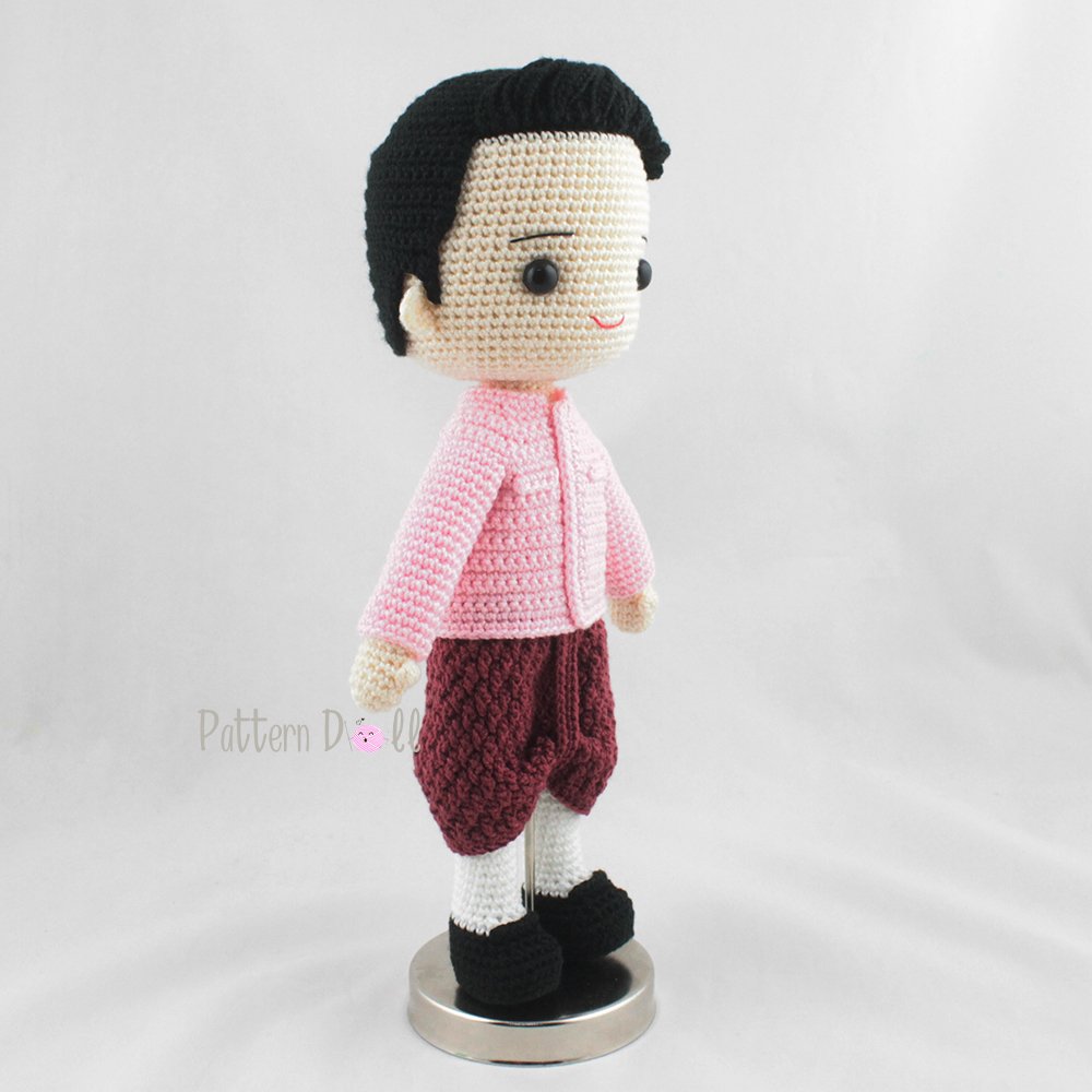 E-book ส่งทาง e-mail แพทเทิร์นตุ๊กตาถักโครเชต์คู่แต่งงานชุดไทย ๑