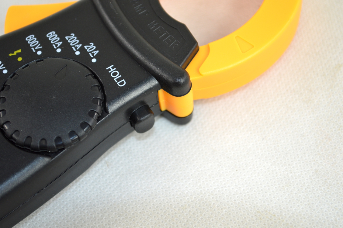 Digital Clamp-on Multimeter ดิจิตอลแคลมป์-มัลติมิเตอร์ DT3266L