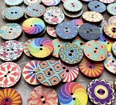 กระดุมไม้แฟนซีพิมพ์ลาย ขนาด 15 มิล