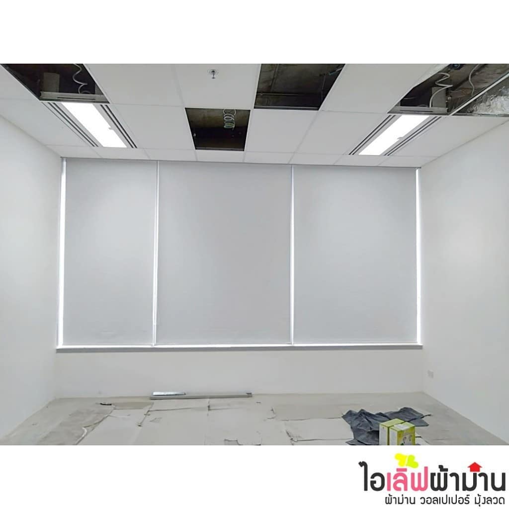 [O17] อาคาร The PARQ พระรามสี่ ม่านม้วนซันสกรีน แสงผ่านได้5% และม่านม้วนแบล็คเอ้าท์ กันแสง100%