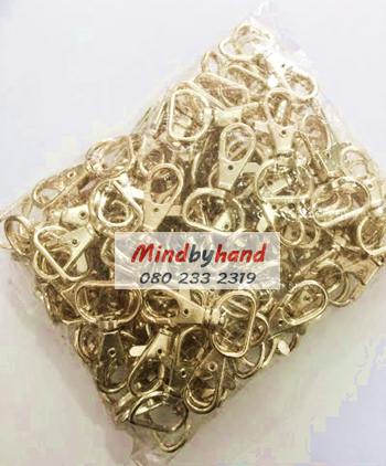 ตะขอก้ามปู สีทอง ขนาด 3.8 ซม. ห่วงกว้าง 1.7 ซม.