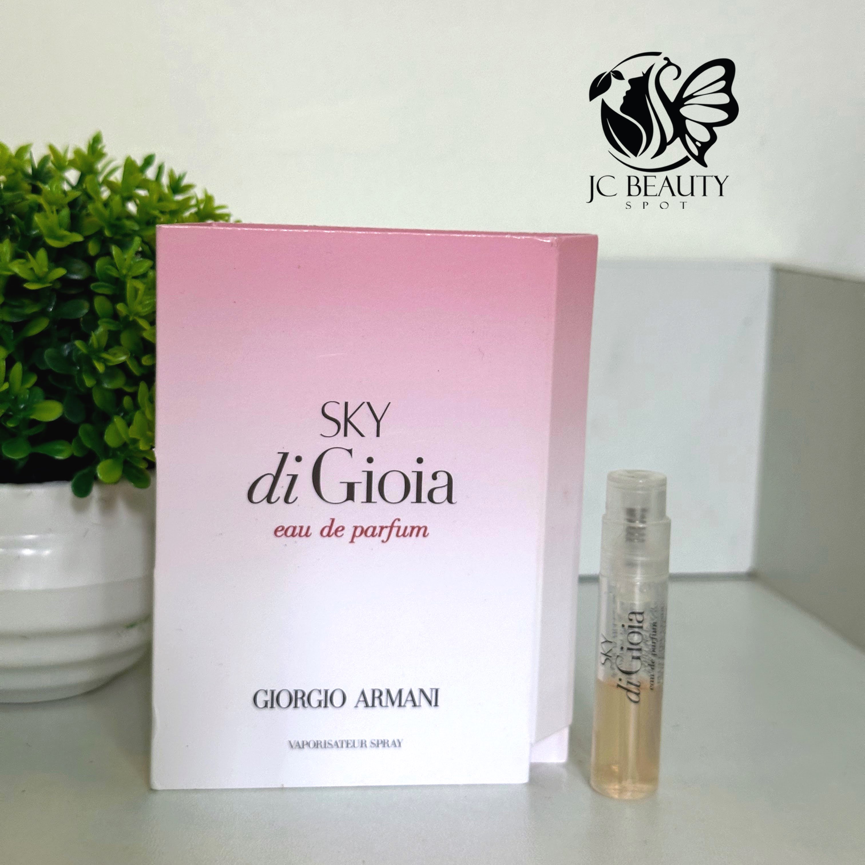 Sky di Gioia Giorgio Armani for women Spray 1.2ml.