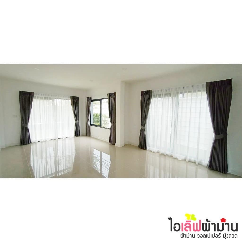 [H461] เซนโทร สะพานมหาเจษฎาบดินทร์ฯ ผ้าม่านกันยูวี ซ้อนด้วยผ้าโปร่ง และมู่ลี่อลูมิเนียมในห้องครัว