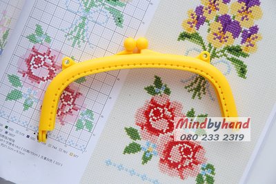 ปากกระเป๋าปิ๊กแป๊กพลาสติก ขนาด 6 นิ้วกว่าๆ