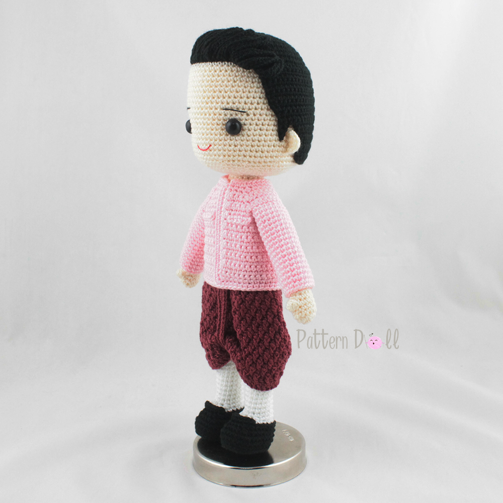 E-book ส่งทาง e-mail แพทเทิร์นตุ๊กตาถักโครเชต์คู่แต่งงานชุดไทย ๑