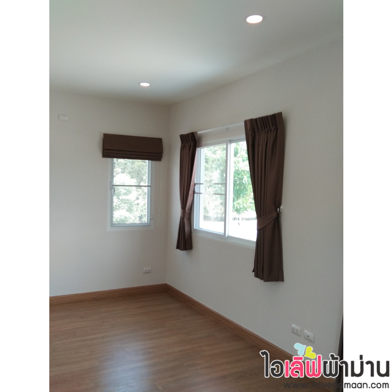 [H426] Centro รังสิต ม่านจีบ ,ม่านพับ วอลเปเปอร์