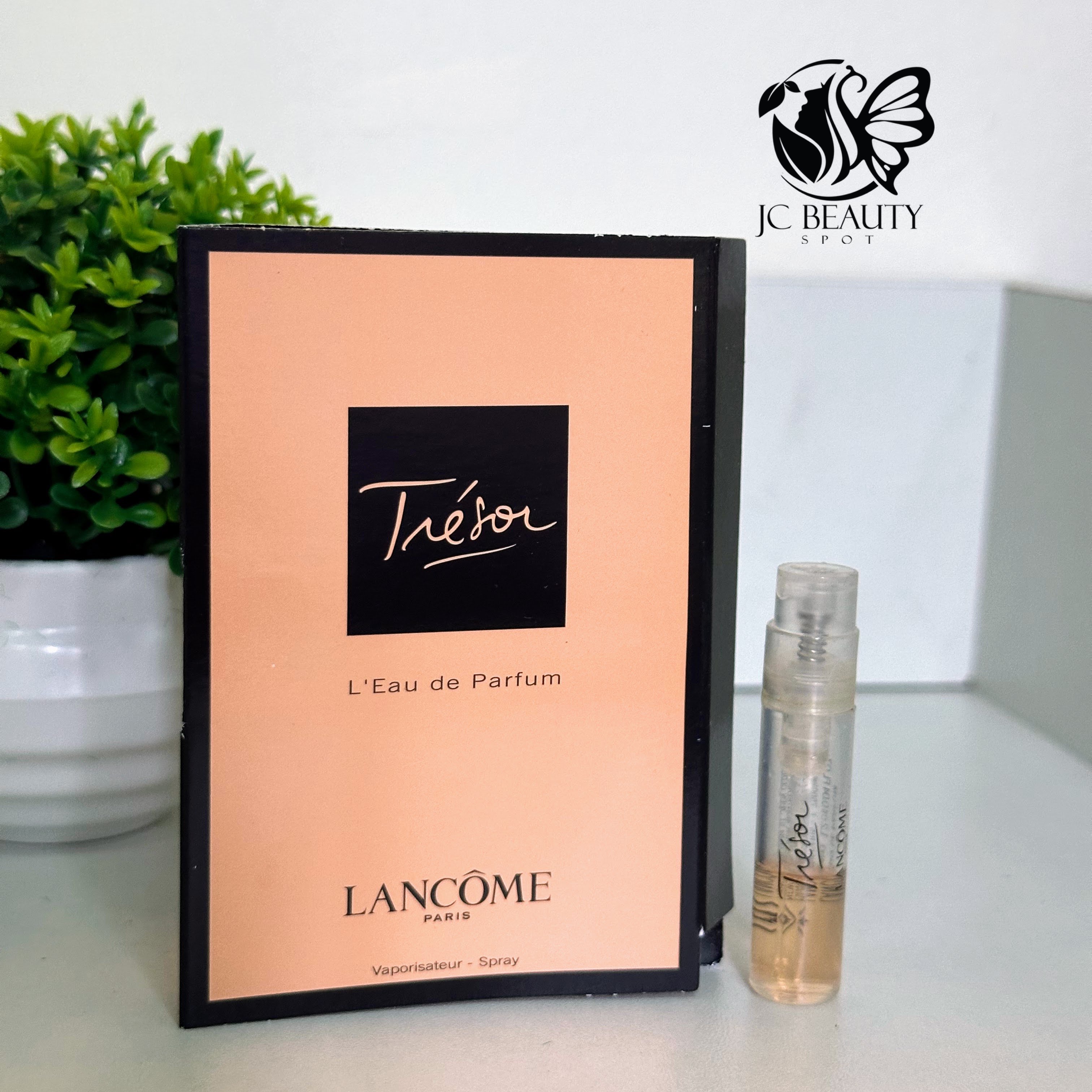 Trésor Lancôme for women Spray 1.2ml.