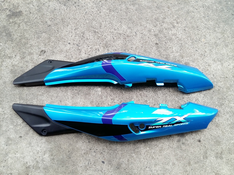 ฝาข้าง KR150-ZX สีน้ำเงิน แท้ศูนย์