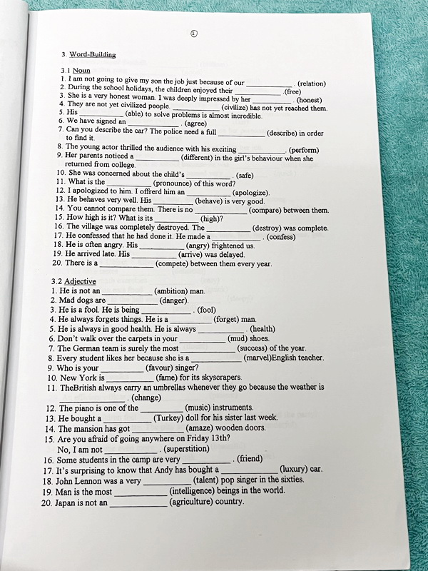 ►อ.ถ้วย◄ หนังสือเรียนภาษาอังกฤษครูพี่ถ้วย คอร์ส Grammar เล่ม 1-2 สอบเข้าเตรียมอุดม + ชีทเฉลย + ชีทสรุปแกรมม่า ในหนังสือมีโจทย์เยอะมาก มีจดบางหน้า จดละเอียด มีชีทเฉลยใช้คู่กับหนังสือให้ต่างหาก และมีชีทตัวอย่างการสรุป Grammar ย่อๆให้พอเข้าใจแบบภาพรวม ควรจำเ