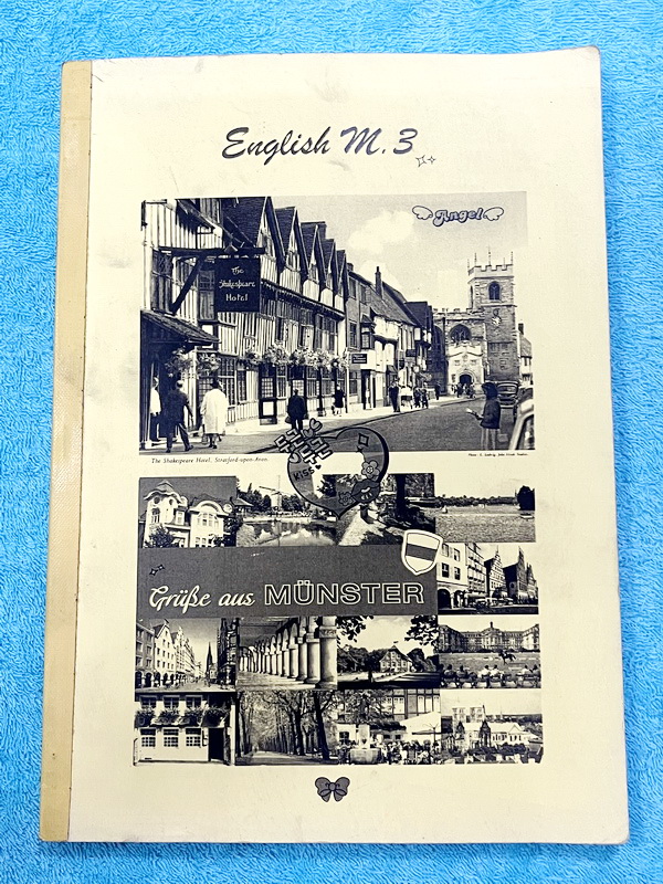 ►อ.ถ้วย◄ หนังสือเรียนภาษาอังกฤษครูถ้วย คอร์ส ม.3 สอบเข้าเตรียมอุดม + ชีทเฉลย + ชีทสรุปแกรมม่า ในหนังสือมีโจทย์เยอะมาก มีจดบางหน้า มีชีทเฉลยใช้คู่กับหนังสือให้ต่างหาก และมีชีทตัวอย่างการสรุป Grammar ย่อๆให้พอเข้าใจแบบภาพรวม ควรจำเอาไว้ให้ได้ อาจารย์แบ่งสรุ