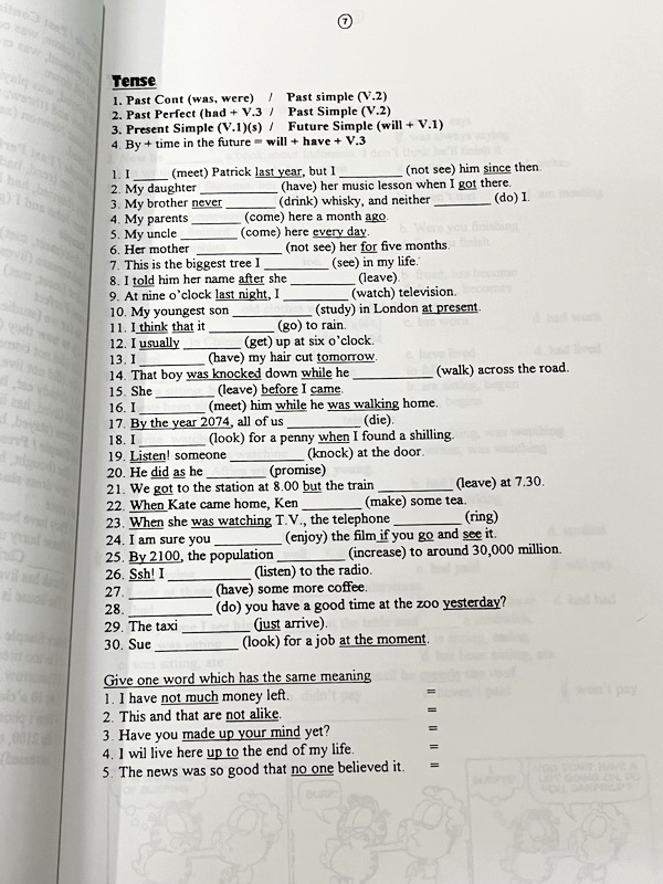 ►อ.ถ้วย◄ หนังสือเรียนภาษาอังกฤษครูพี่ถ้วย คอร์ส Grammar เล่ม 1-2 สอบเข้าเตรียมอุดม + ชีทเฉลย + ชีทสรุปแกรมม่า ในหนังสือมีโจทย์เยอะมาก มีจดบางหน้า จดละเอียด มีชีทเฉลยใช้คู่กับหนังสือให้ต่างหาก และมีชีทตัวอย่างการสรุป Grammar ย่อๆให้พอเข้าใจแบบภาพรวม ควรจำเ