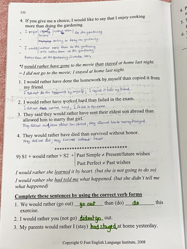 ►Fast English◄ หนังสือกวดวิชา Fast English เล่ม Grammar สรุปแกรมม่าแบบเรียนเร็ว รู้เร็ว จำง่าย มีทั้งหมด 30 บท มีสรุปสูตรแกรมม่าแบบย่นย่อบรรทัดเดียวแต่มีความละเอียดมาก ทำให้อ่านง่าย เข้าใจง่าย มีตัวอย่างประกอบทุกสูตร มีโจทย์ประจำบท จดครบเกือบทั้งเล่ม จดละ