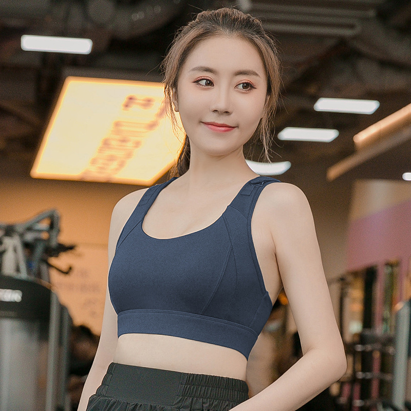 สปอร์ตบราออกกำลังกาย สปอร์ตบราคนอ้วน สปอร์ตบราตะขอหลัง สายไขว้ (M,L,XL,2XL,3XL,4XL,5XL) W0124
