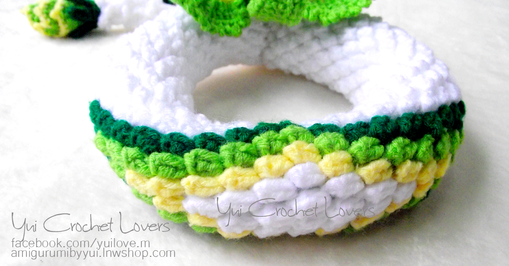 พวงมาลัยดอกแคทรียาไหมพรม ไซส์ L