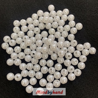 ลูกปัดพลาสติกแบบกลม แบบคละสี / สีขาว