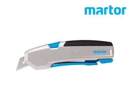คัตเตอร์นิรภัยชนิดด้านบีบ รหัส MAE625001