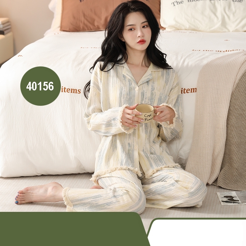 ชุดนอนผ้าฝ้ายอัดย่น แขนยาว ขายาว (M,L,XL,2XL,3XL,4XL) Y40156