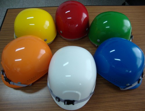หมวกกันกระแทก (Bump Cap) รองในปรับเลื่อน 7 สีคือ สีขาว, สีเหลือง, สีส้ม, สีแดง, สีเขียว,สีน้ำเงิน และสีฟ้า