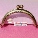 ขอบกระเป๋าปิ๊กแป๊ก 3" กว่าๆ สีรมควัน