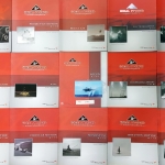 ►ไอเดียลฟิสิกส์◄ PHY 118Q ฟิสิกส์ ม.ปลาย เซ็ท 15 เล่ม มีสรุปเนื้อหาและสูตรสำคัญ ทุกเล่มจดครบเกือบทั้งเล่ม มีจดเฉลยโจทย์แสดงวิธีทำอย่างละเอียด บางข้อเว้นว่างไม่ได้จด มีจดโน้ตเทคนิคลัดหลายสูตร มีวาดรูปประกอบหลายหน้า ลายมือน้องผู้หญิง จดเป็นระเบียบ