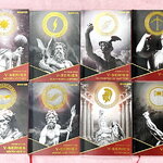 ►ออนดีมานด์◄ หนังสือกวดวิชาฟิสิกส์ ครูพี่โหน่ง พี่เตย พี่เกรท พี่เฟรนด์ V-Series ครบเซ็ท 8 เล่ม มีสรุปเนื้อหา + สรุปสูตร Supermap อ่านง่าย เข้าใจเร็ว อาจารย์มีเน้นจุดที่ต้องใช้สูตรเป็น จุดที่ต้องดู Keyword ดีๆว่าโจทย์ให้อะไรมา มีโจทย์ข้อสอบและแนวข้อสอบย้อ