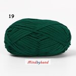 ไหมเส้นแบน น้ำหนัก 200g. รหัสสี 19 สีเขียวหัวเป็ด