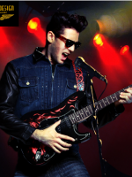 เสื้อผ้าผู้ชาย | เสื้อแจ็คเก็ตผู้ชาย เสื้อแจ็คเก็ตยีนส์ (แขนเป็นหนัง)