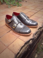 รองเท้าผู้ชาย | รองเท้าแฟชั่นชาย Gray Double Monk Strap หนังแท้ ขัดเงา