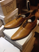 รองเท้าผู้ชาย | รองเท้าแฟชั่นชาย Tan Cut Shoes หนังวัวแท้ ขัดเงา
