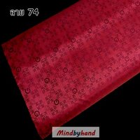 ลาย 74 สีแดงเข้ม