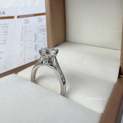 พร้อมส่งฟรี แหวนเพชรโมอีส เงินแท้925 ชุปทองขาว Moissanite Engagement Wedding Ring