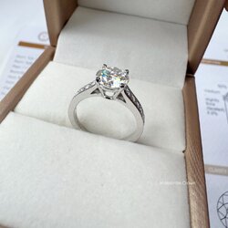 พร้อมส่งฟรี แหวนเพชรโมอีส Silver925 ชุปทองขาว Moissanite Engagement Wedding Ring