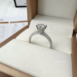 พร้อมส่งฟรี แหวนเพชรโมอีส เงินแท้925 ชุปทองขาว Moissanite Engagement Wedding Ring